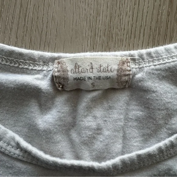 Altar'd State Texas Graphic Crop Tee in beige - Picture 3 of 4